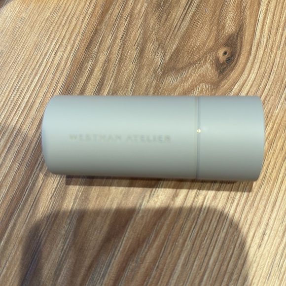 Lipsticks from Westman Atelier (mini and full sizes) and Lancome lip gloss - Picture 4 of 11